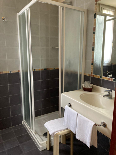 Bathroom 1