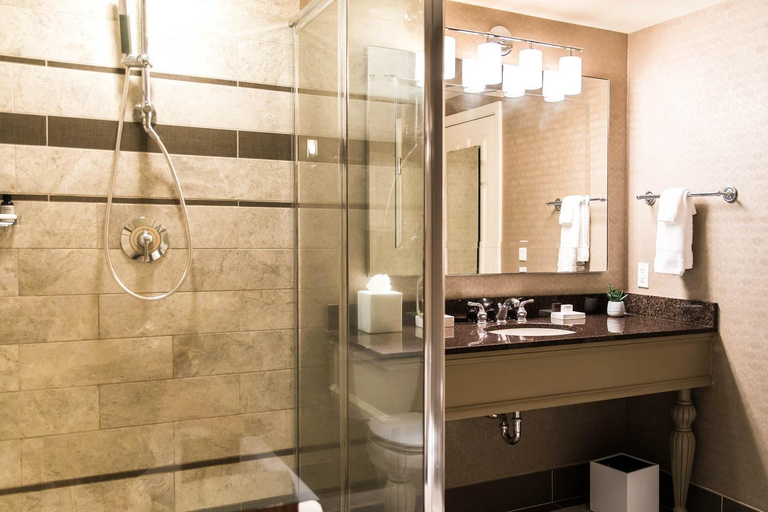 Bathroom 4, Dossier, Multnomah
