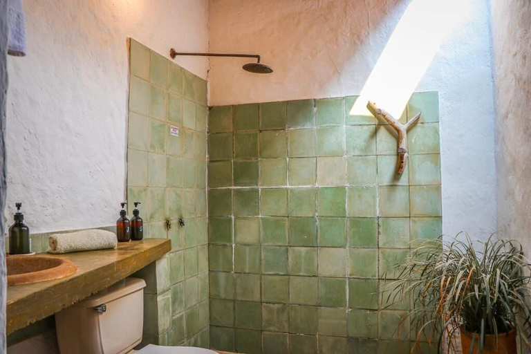 Bathroom 3, El Cogollo, Barichara