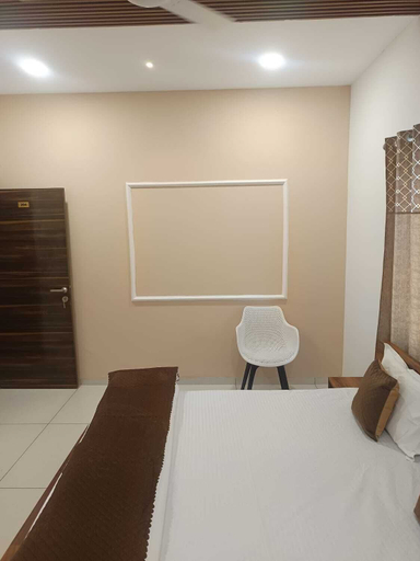 Bedroom 2, Vaatsalya Rooms, Indore
