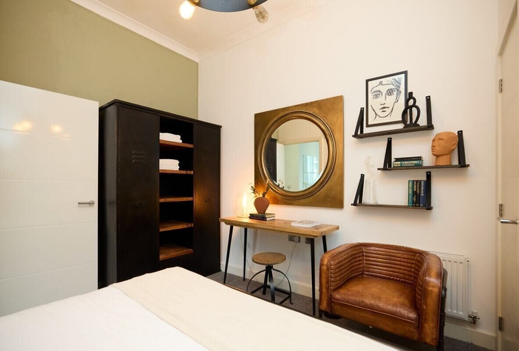 Bedroom 2, The Shadwell Place - Modern 1bdr Flat, London