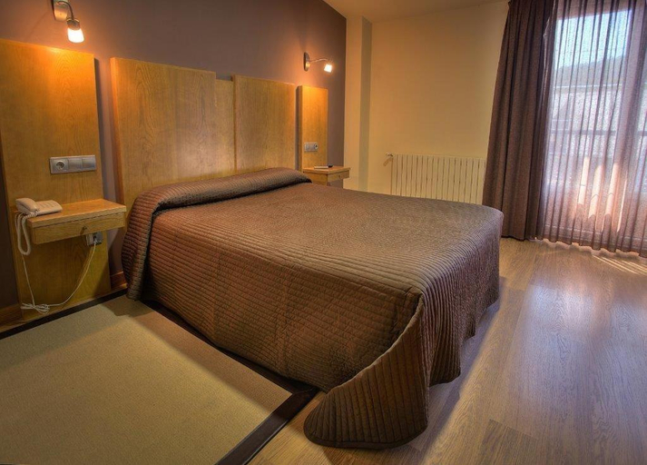 Bedroom 4, Hotel Lusitano, Ourense