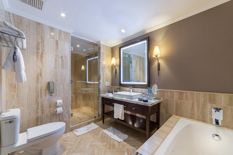 Bathroom 9