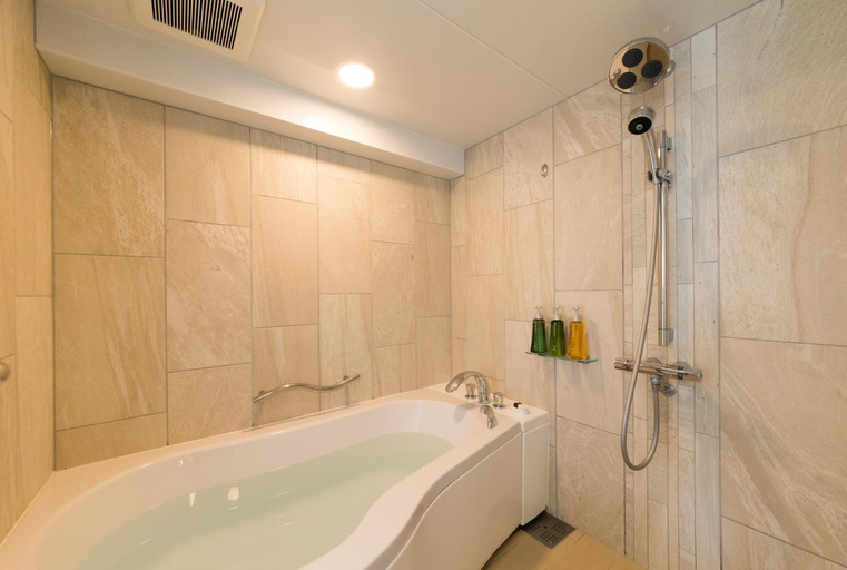 Bathroom 9