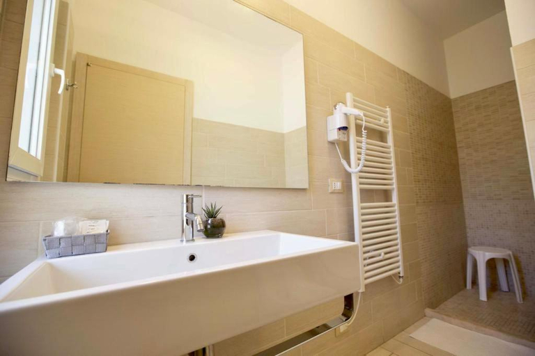Bathroom 5