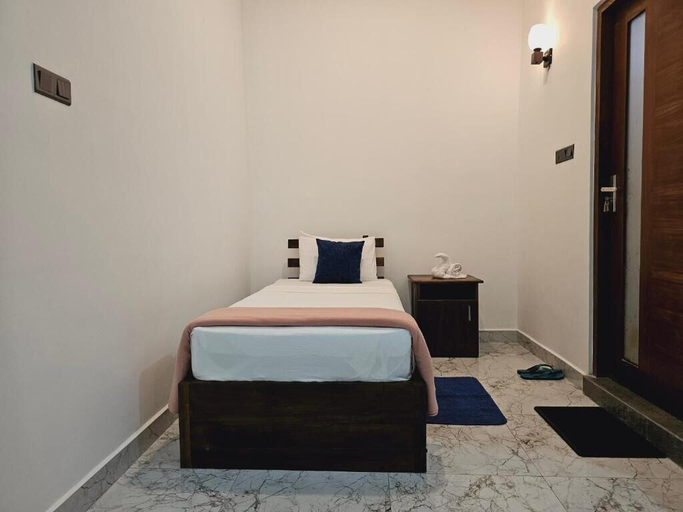 Bedroom 3, Golden sky Residence, K.F.G. & G. Korale