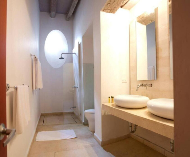 Bathroom, Casa Pombo 102, Cartagena de Indias
