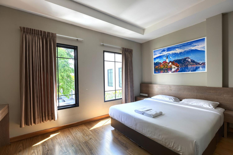 Bedroom 8