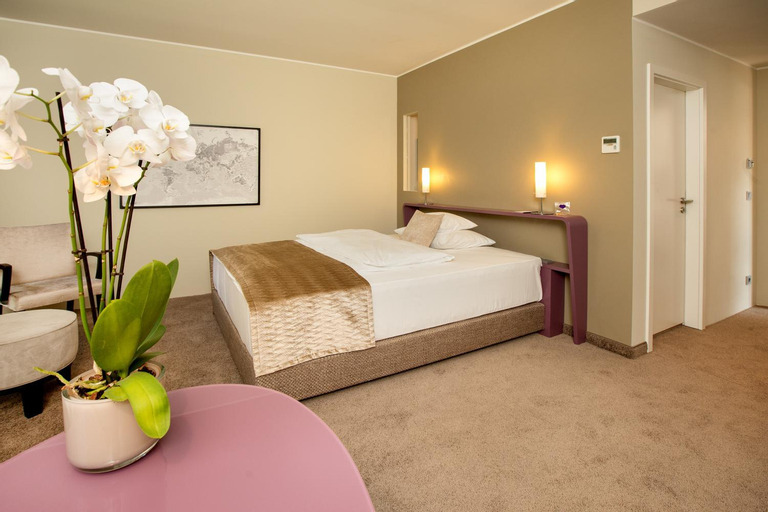 Bedroom 11