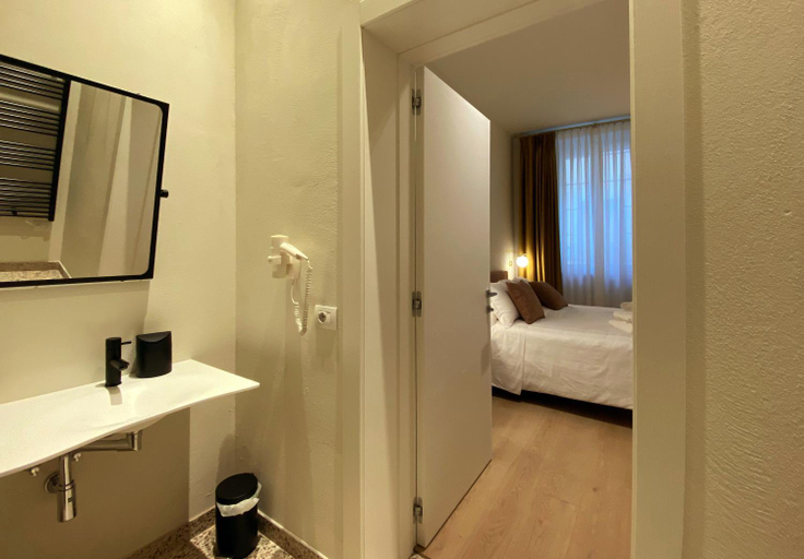 Bedroom 1, Palazzo Essenza, Pisa