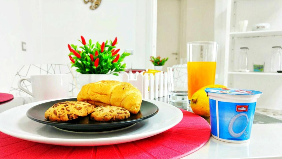 Others 4, MaLu' B&B, Napoli