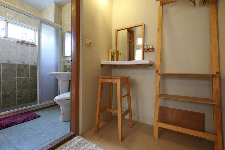 Bathroom 3, Hu Xi Bed and Breakfast, Hualien