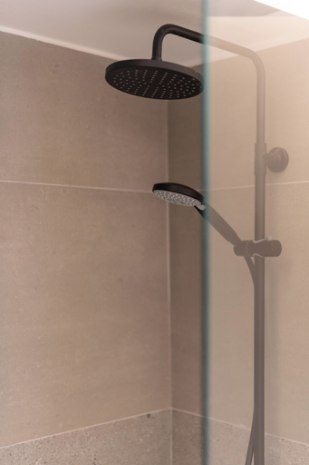 Bathroom 4, Cozy & Chic Stay Near Metro Station, Attica