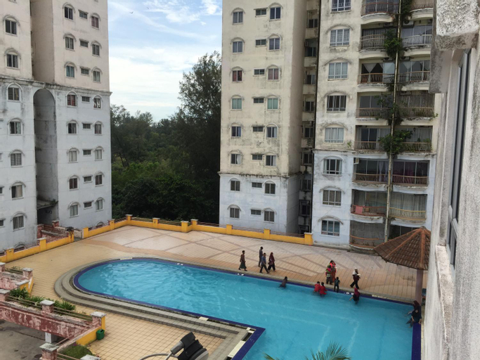 Swimming Pool 7