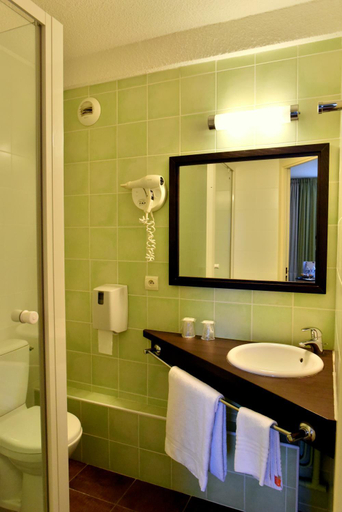 Bathroom, Hotel Inn Design La Ravoire, Savoie