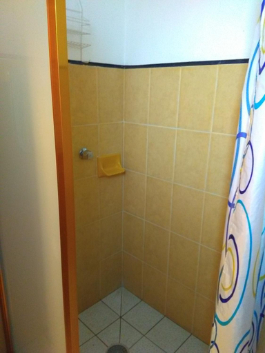 Bathroom 3, Hotel Farah, Nuevo Paranguricutiro