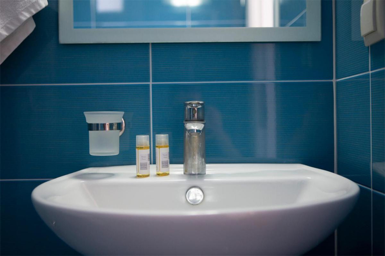 Bathroom 4, Menes Hotel, Ionian Islands