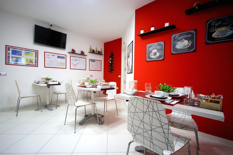 Others 3, MaLu' B&B, Napoli