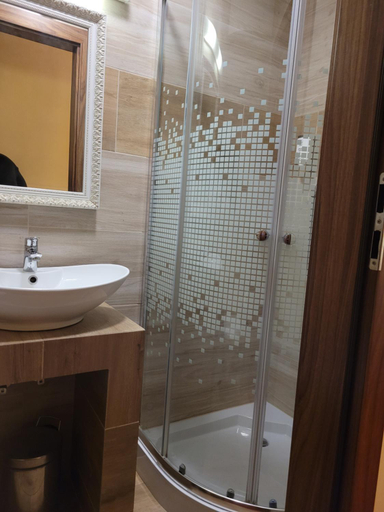 Bathroom 3, Virgo Business & Breakfast Rumia, Wejherowo