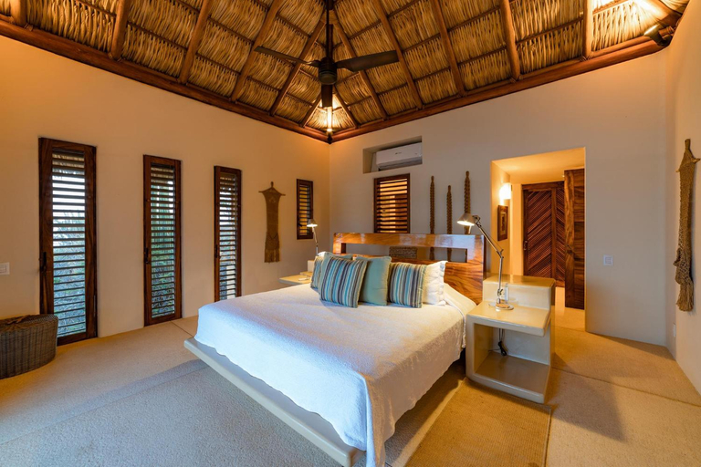 Others 2, 2024 - Villa Serena, Dist. Pochutla