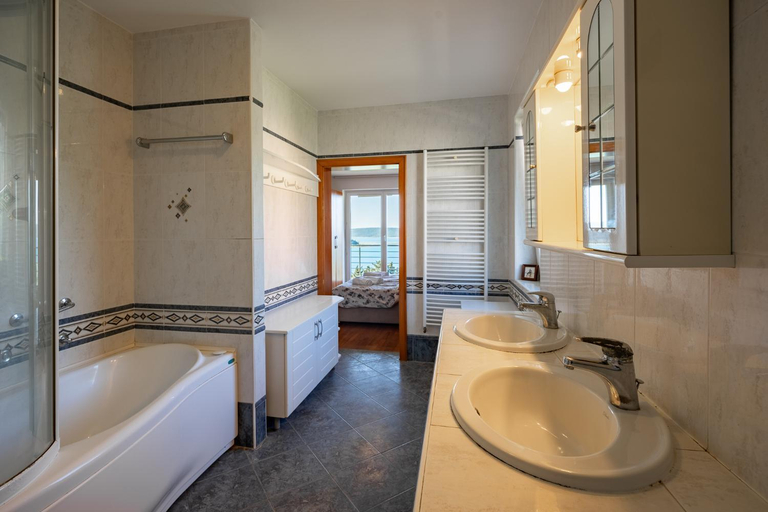 Others 5, Old Road Rooms and Apartments with Pool, Piran