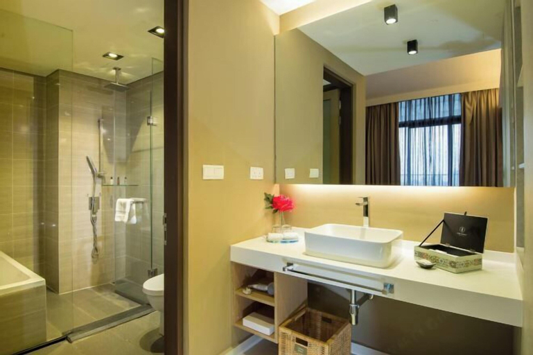 Bathroom 15
