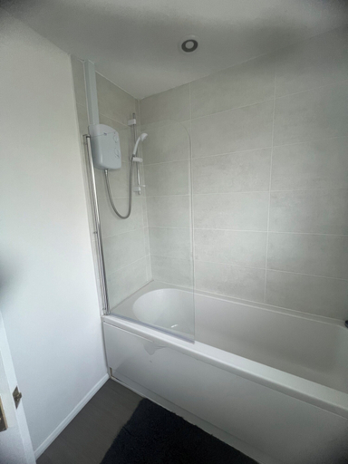 Bathroom 5, The Coral Guest House Winchester, Hampshire