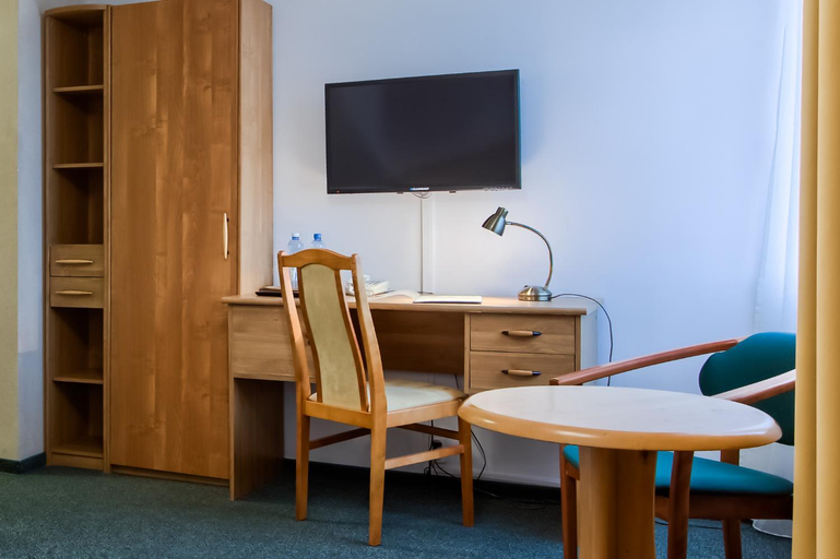 Others 5, Hotel Konin, Konin City