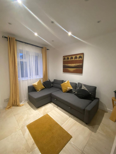 Others 3, Dannifar Guest House, London