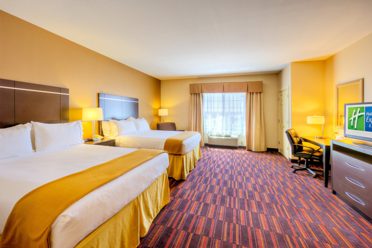 Holiday Inn Express & Suites GRANBURY - Tap to explore photos