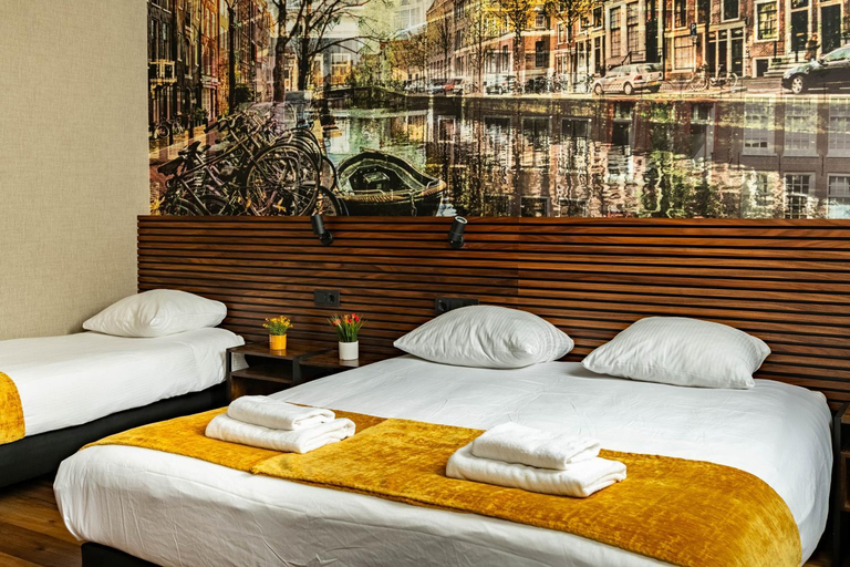 Others 4, Central Station Hostel, Amsterdam