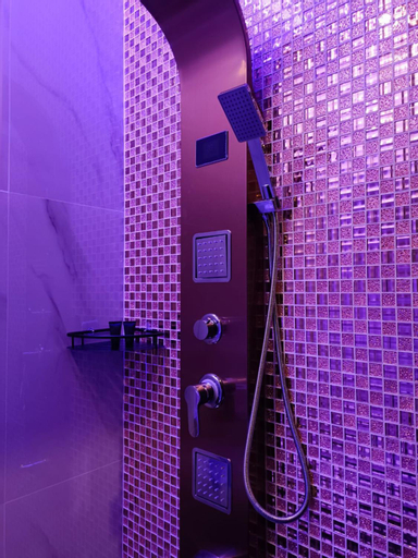 Bathroom 7