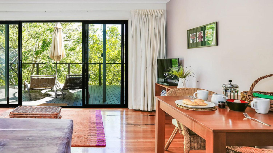 Others 5, Cloudsong Chalet 4 Close to the village centre, Shoalhaven - Pt B