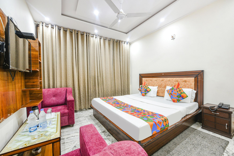Bedroom 3, Fabhotel Royal Inn, Chandigarh