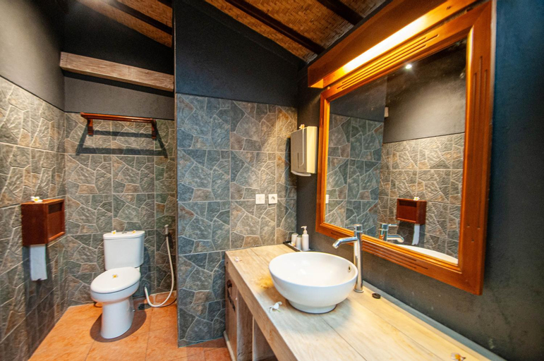 Bathroom 7