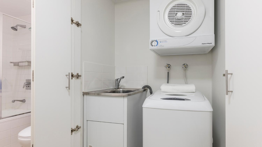 Bathroom 4