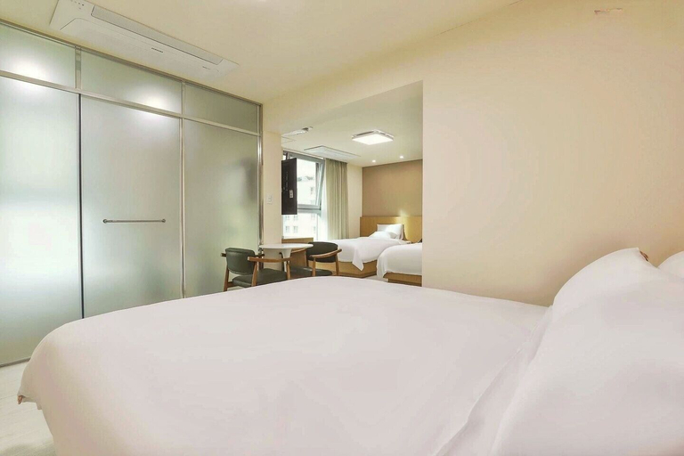 Bedroom 2, Hotel BERITH, Sokcho