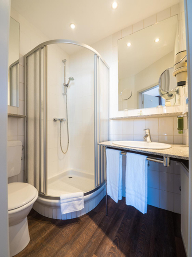 Bathroom 8