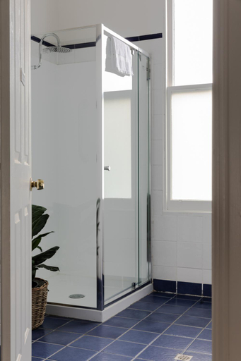 Bathroom 5, Battery Point Manor, Hobart