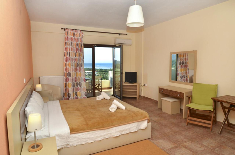 Bedroom 2, Moonbeam Hotel, East Macedonia and Thrace
