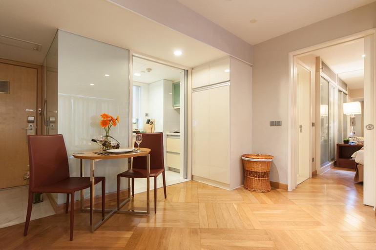 Dining Room 4