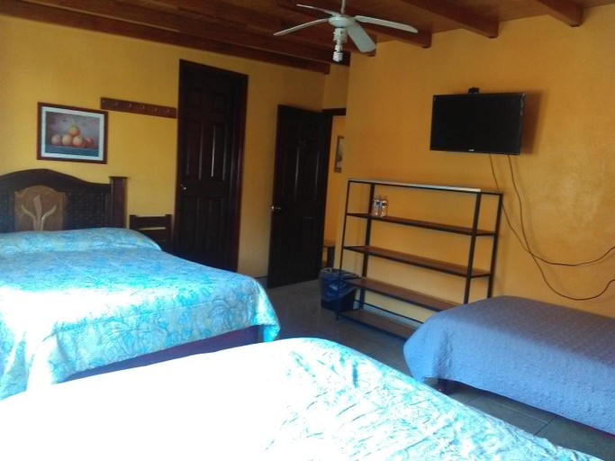 Bedroom 2, Hotel Farah, Nuevo Paranguricutiro