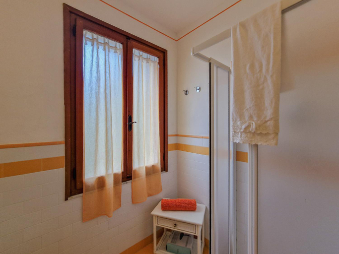 Others 4, Villa Mirella Trilocale, Livorno