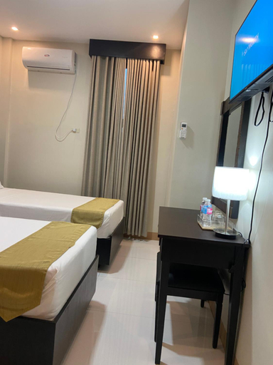 Bedroom 4, Eight Breeze, Baclayon