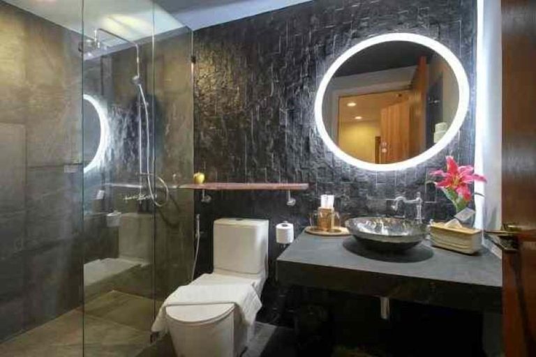 Bathroom 3, My Bed Gold Hotel, Muang Chon Buri