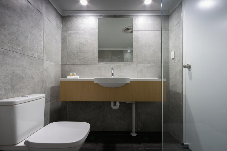 Bathroom 6