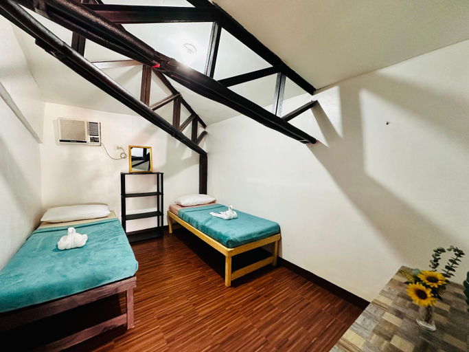 Bedroom 12