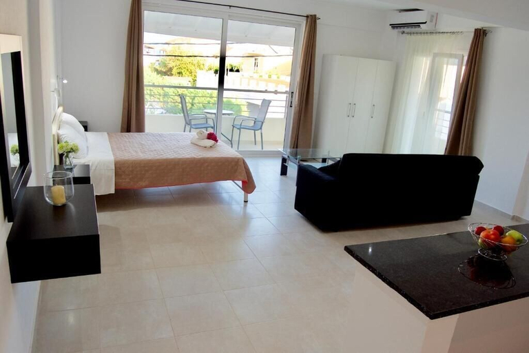 Bedroom 3, Jessica's Studios & Apartments, Ionian Islands