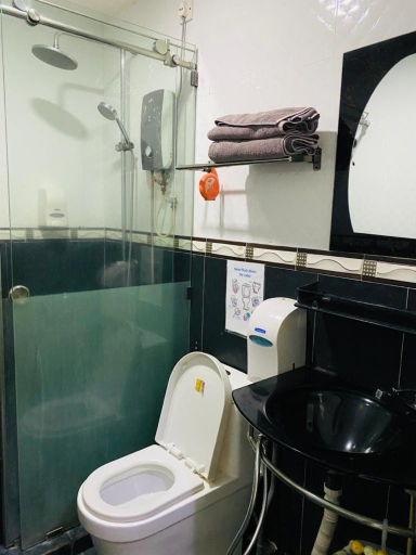 Bathroom 4, CT Hotel, Manjung