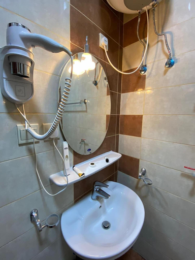 Bathroom, Diyar Al Basateen Hotel Apartment
